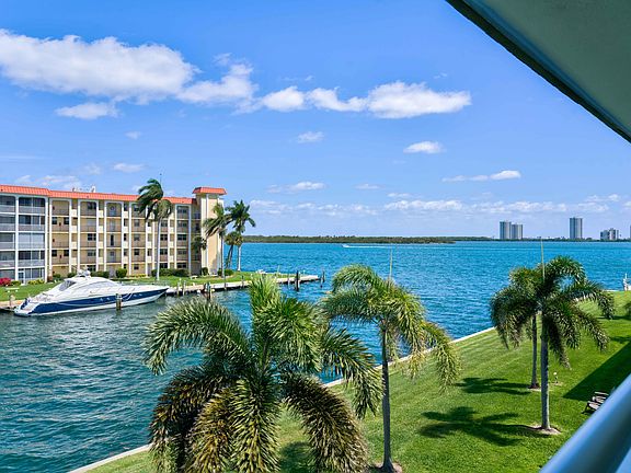 5th image of 111 Shore Court #305