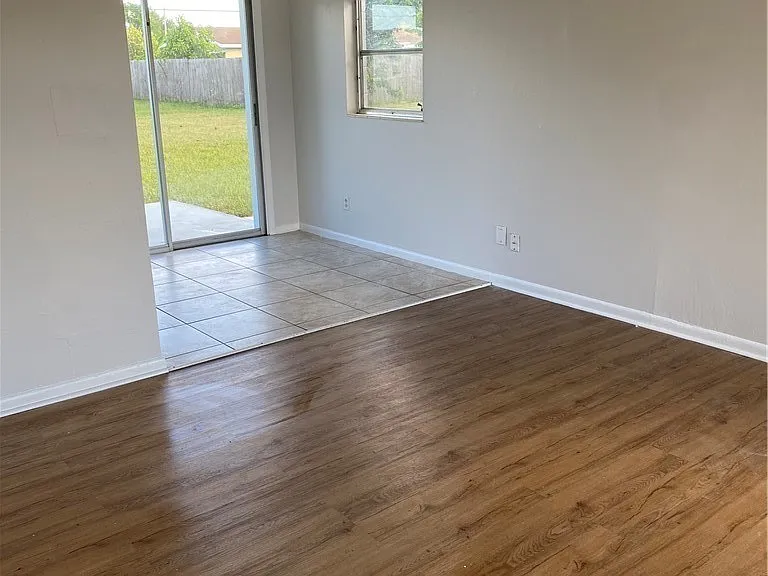 216 Oregon Way — Photo 6
