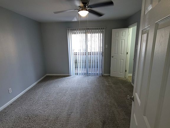 4th image of 218 N Broadway APT 11