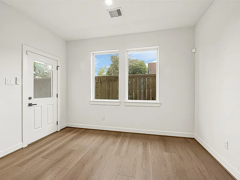 3613 Gano St — Photo 10