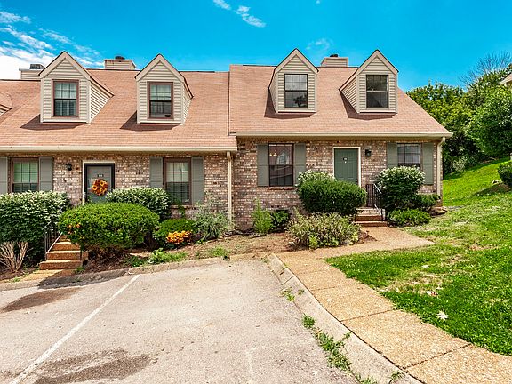 3rd image of 101 Deerpoint Ln