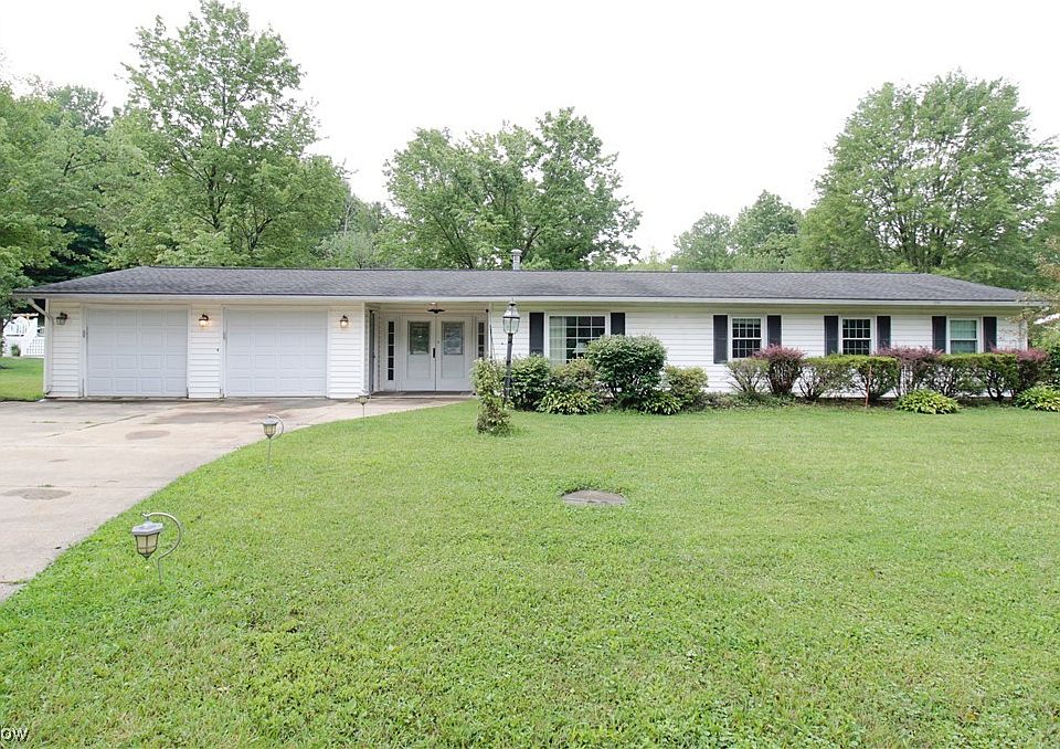 1st image of 743 Sherwood Dr