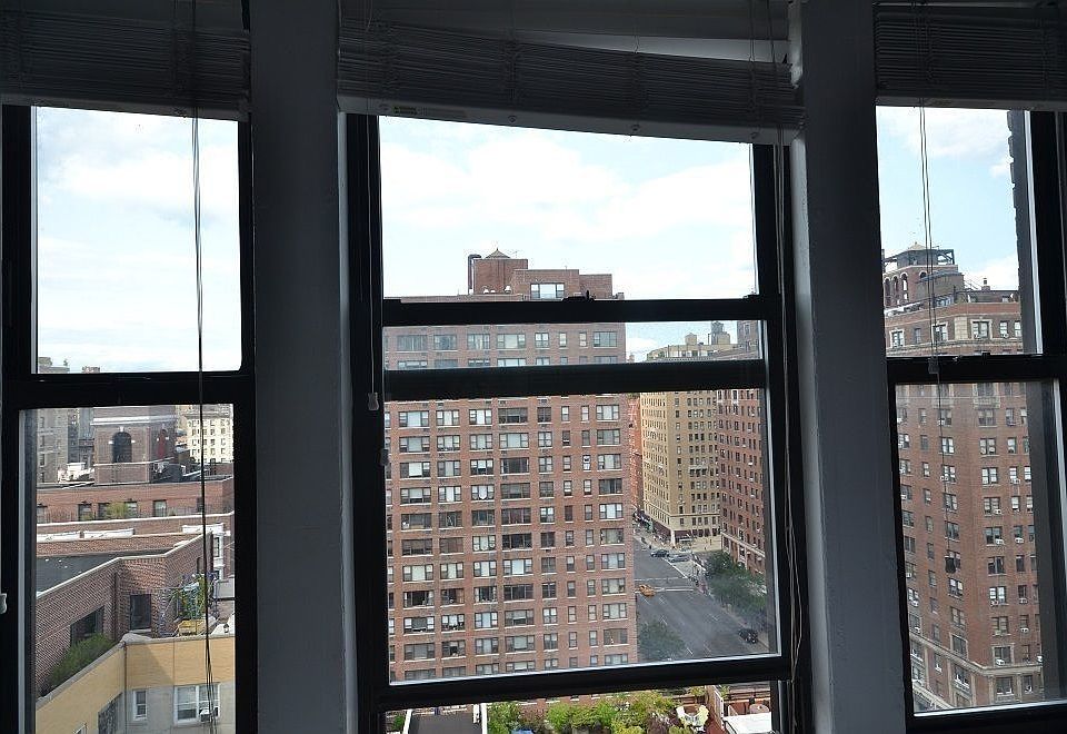 1st image of 201 W 77th St APT 12G
