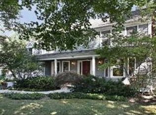16 E North Ave, Lake Bluff, IL