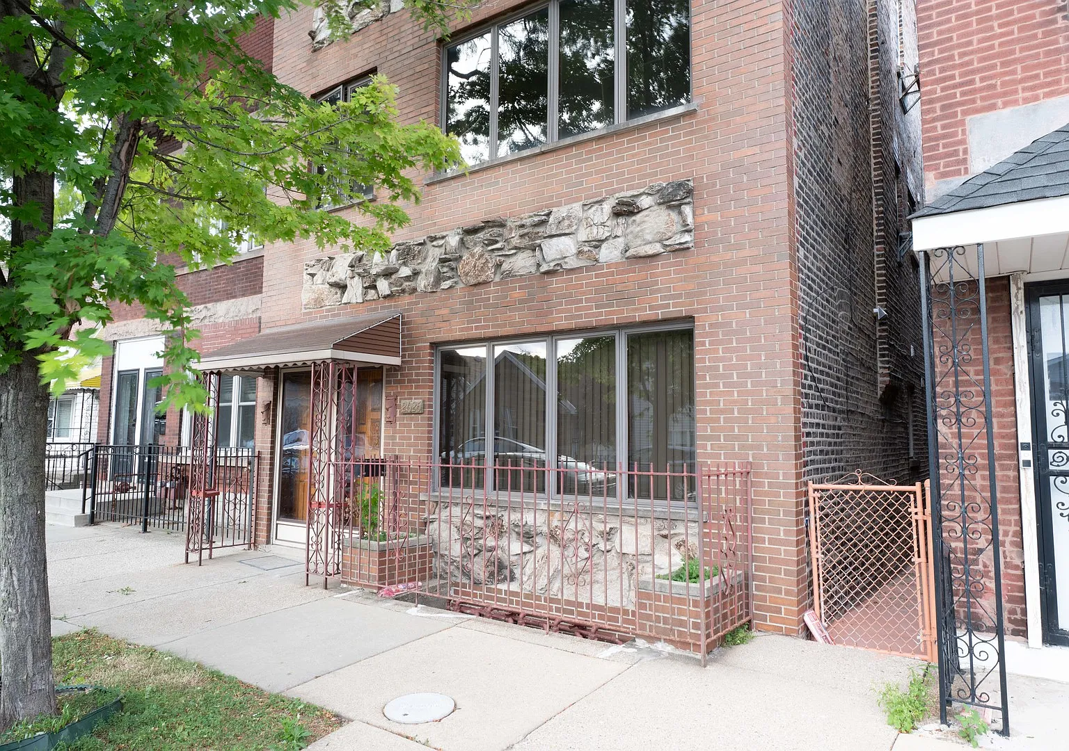 1 bed, 400 sqft, $1,800 — Photo 1