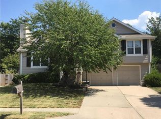 8421 N Winan Ave, Kansas City, MO 64153