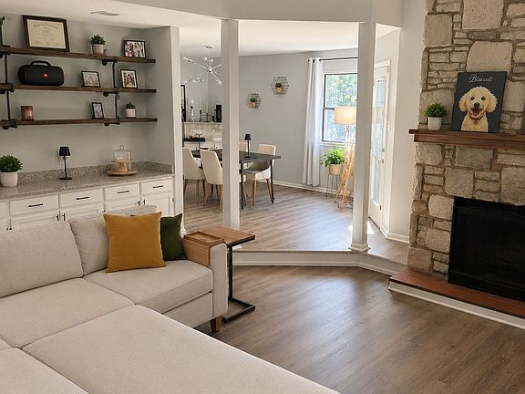 4th image of 8555 Echo Creek Ln