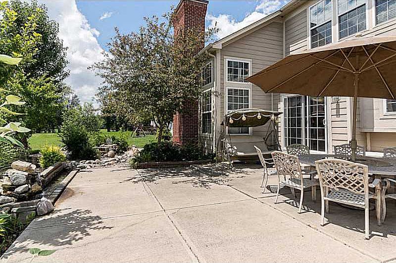 2nd image of 6169 Catlin Ln