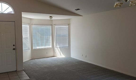 4th image of 10201 Calle Maravilla Ct NW