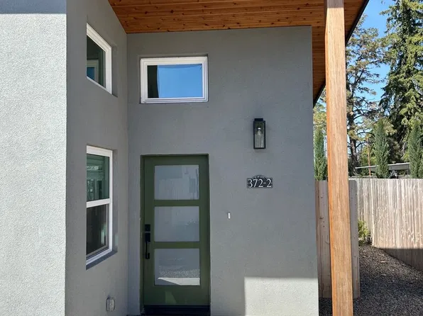 372-384 E 8th Ave, 372-384 E 8th Ave #372-2, Chico, CA 95926