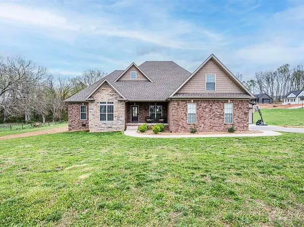 690 Maci St, Bowling Green, KY 42103