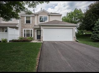 7630 Arboretum Village Ct, Chanhassen, MN 55317