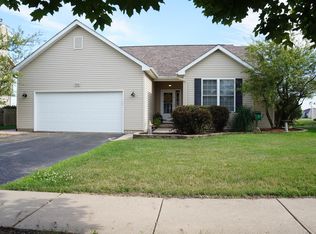 314 W Ashton Dr, Maple Park, IL 60151
