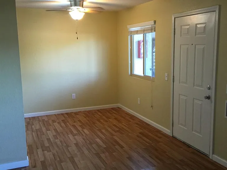 2743 B St #14 — Photo 35