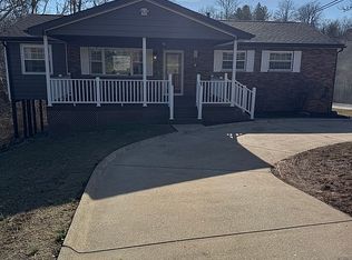 29 Highland Lake Ter, Washington, WV 26181