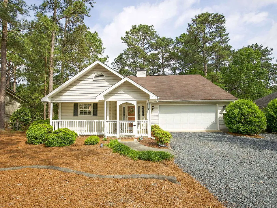 225 Adams Cir