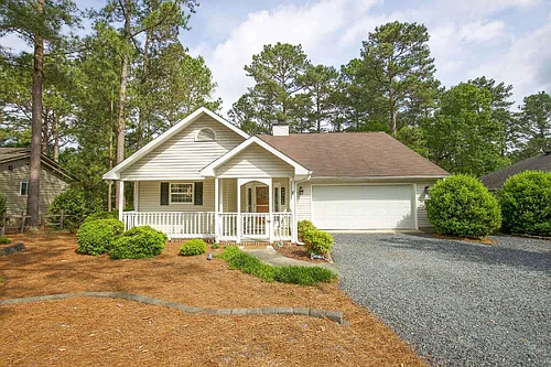 225 Adams Cir Photo 1