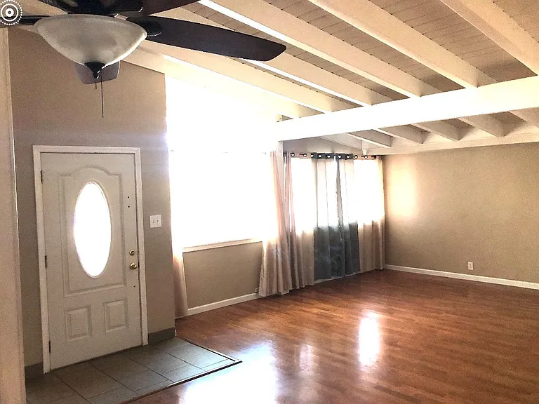 3355 Sunset Dr — Photo 5