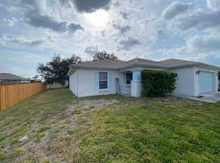 2817 NW 18th Pl, Cape Coral, FL 33993