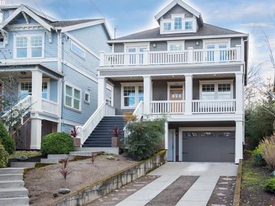3742 NE Holman St, Portland, OR, 97211