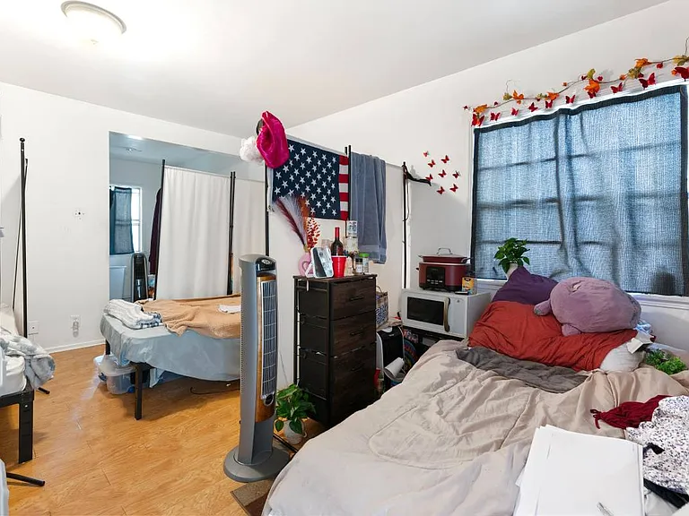 3833 S Grand Ave — Photo 4