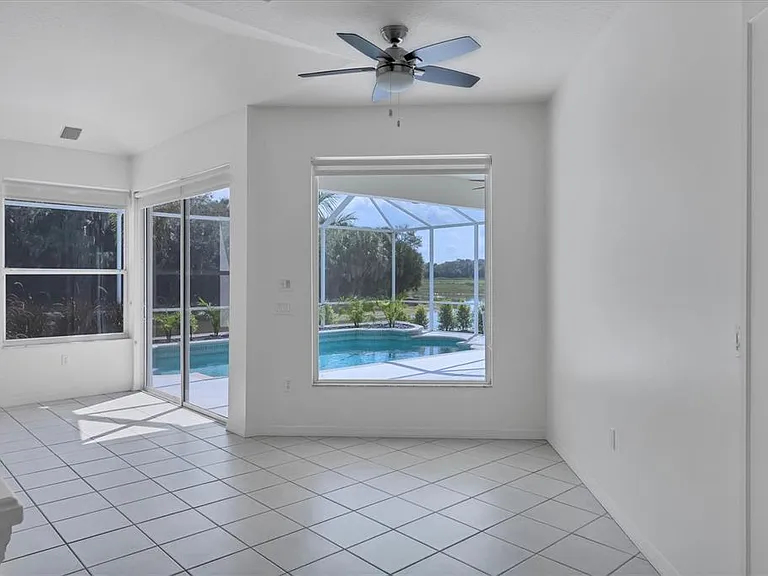 8501 Park Shore Ln — Photo 18