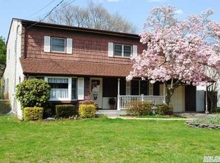 59 Kime Ave, North Babylon, NY 11703