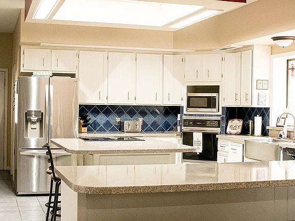 Downstairs Kitchen V1