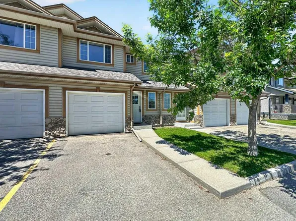 39 E Citadel Point NW, Calgary, AB T3G 5L2