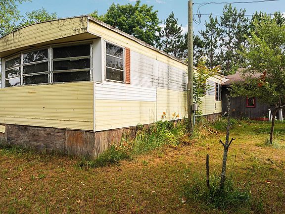 4th image of 3070 Meadow Woods Dr