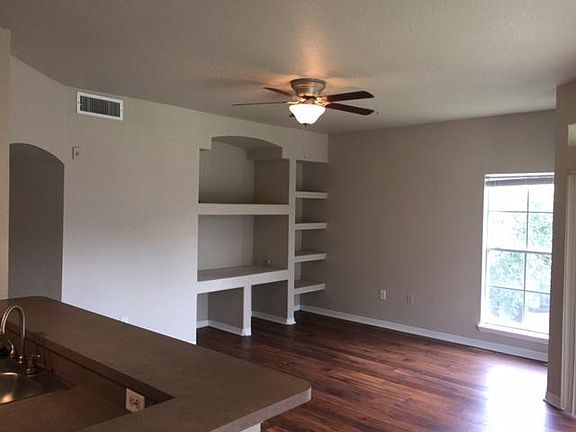3rd image of 8517 Island Breeze Ln Unit 306