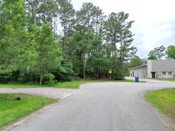 18 Westwood Sq W #19-4, Magnolia, TX 77354