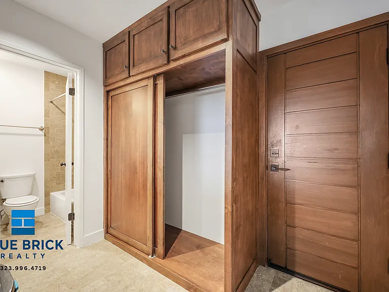 1832 Purdue Ave #205 — Photo 6