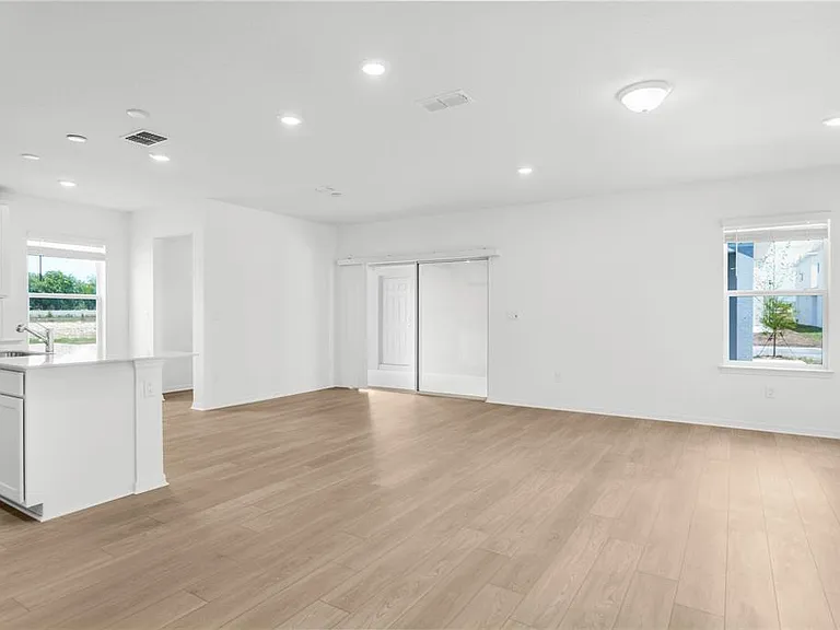 5643 Enchanted Meadow Aly — Photo 4