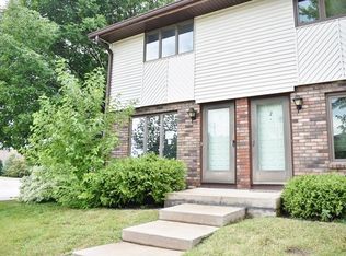 2909 N Union St APT 1, Appleton, WI 54911