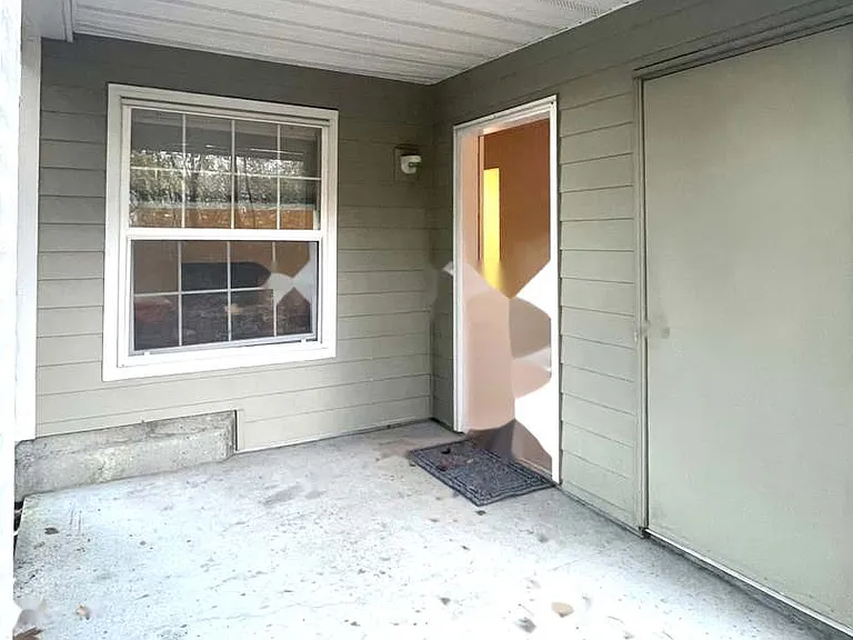 18505 SE Newport Way #A105 — Photo 9
