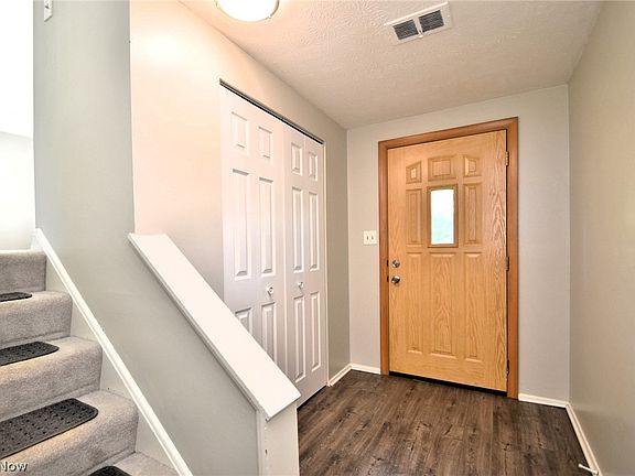 5th image of 9902 Cynthia Dr