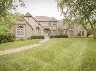 409 Waterway Dr, Saint Charles, MO 63304
