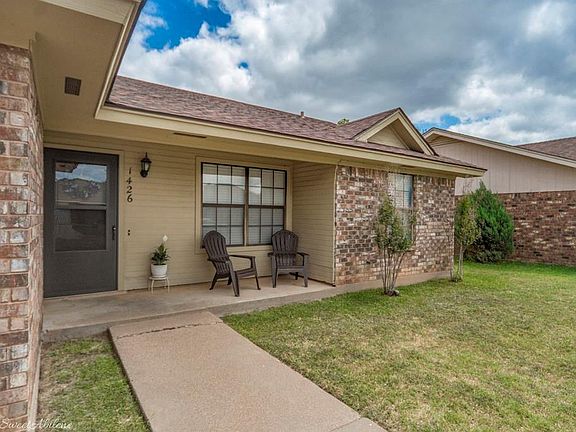 3rd image of 1426 Seamans Way