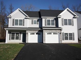 34 Reutter Dr, Selkirk, NY 12158