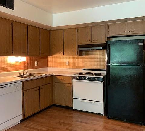 2nd image of 10265 Reavis Gardens Dr