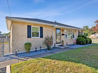 2 Hazel Ave, Stratford, NJ 08084
