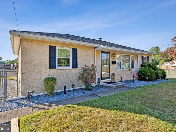 2 Hazel Ave, Stratford, NJ 08084