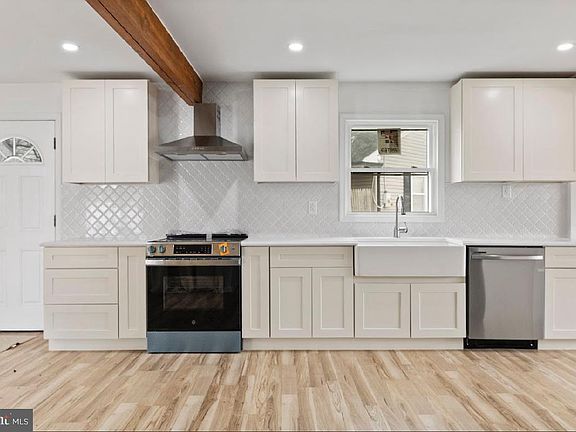 4th image of 4 N Walnut Cir