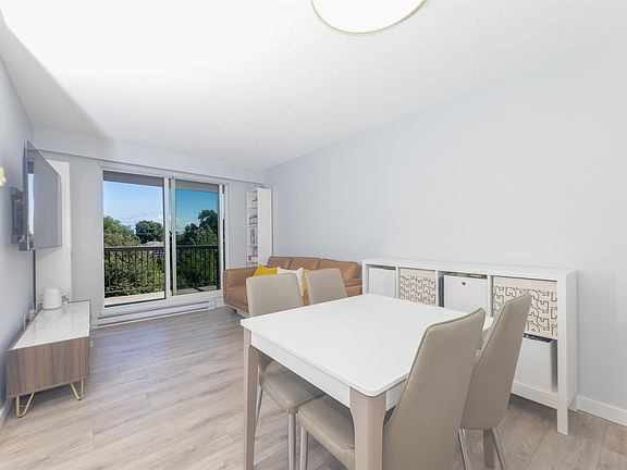 3rd image of 8120 Colonial Dr #401