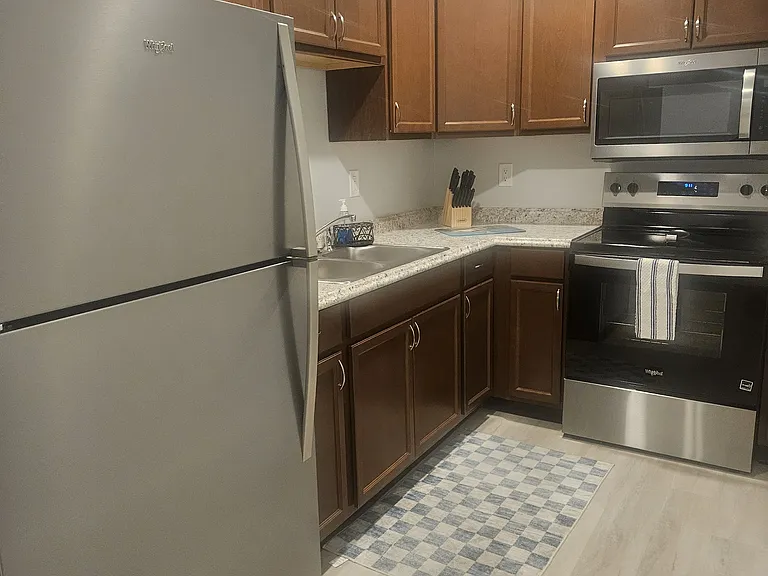 333 SE Martin Ave — Photo 14