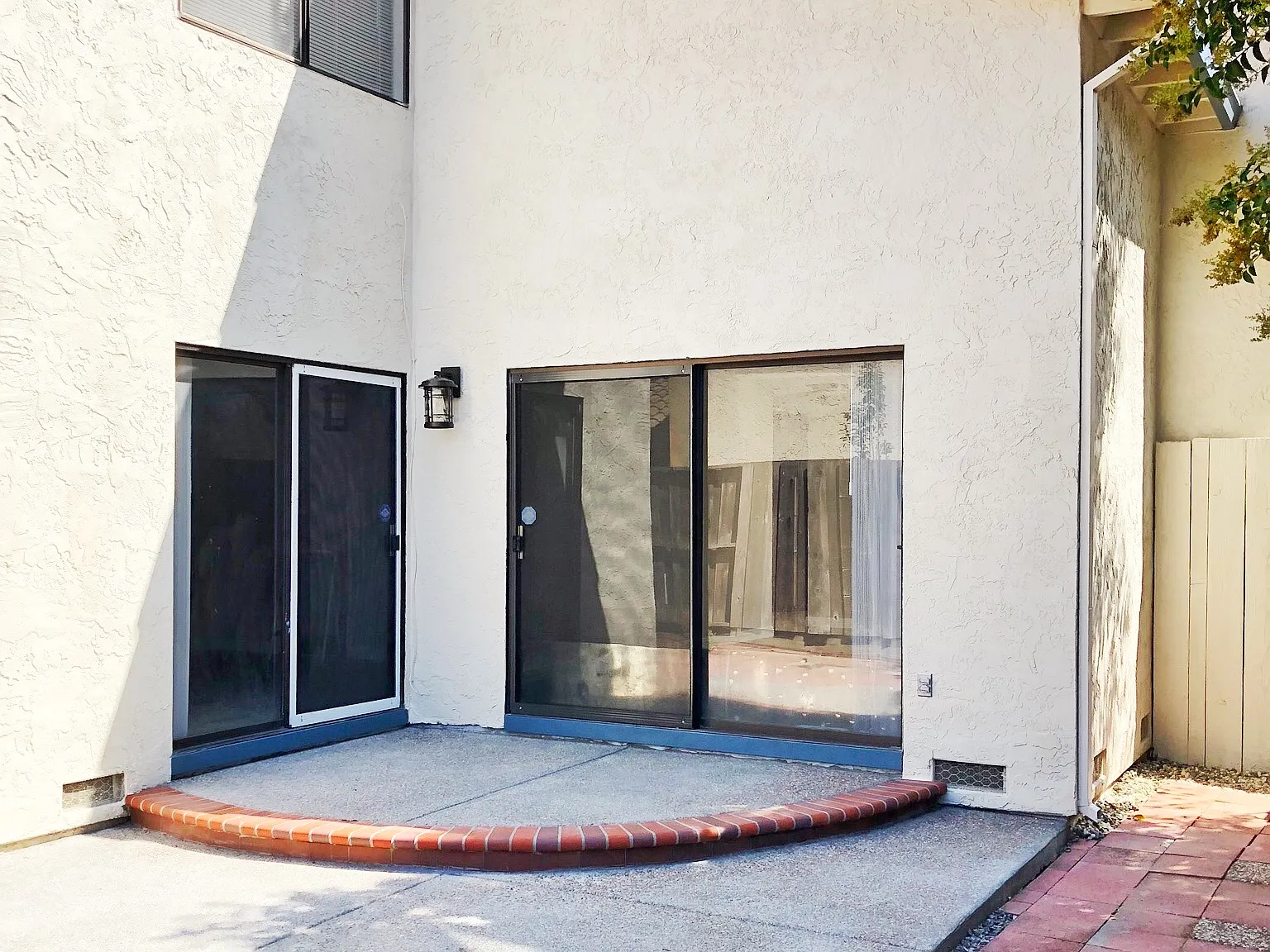 1045 Jungfrau Ct — Photo 4