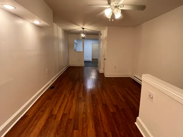 (undisclosed Address), Philadelphia, PA 19121