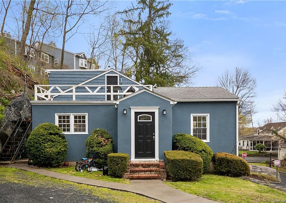 1st image of 1 Woodlands Ave