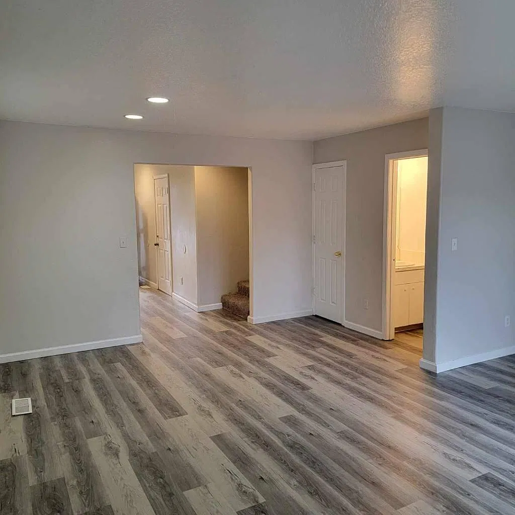 2 bed, 1.5 bath, 1200 sqft, $2,200 — Photo 3
